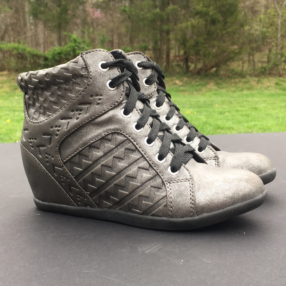 Girls Justice Boots size 3 zip up wedge Gray